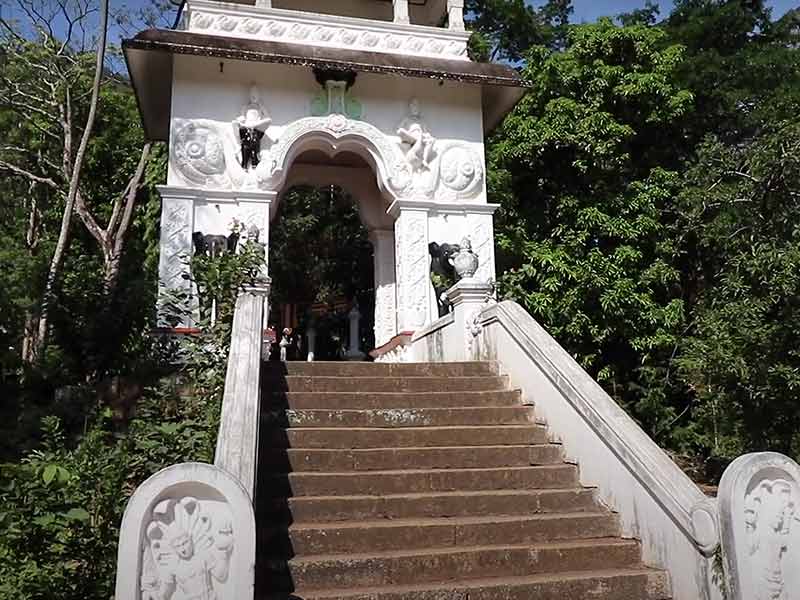 bambaragala cave temple s